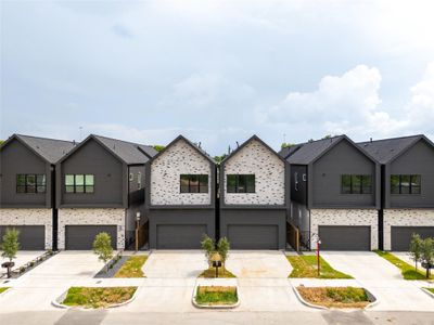 New construction Single-Family house 308 E 35Th St, Houston, TX 77018 - image