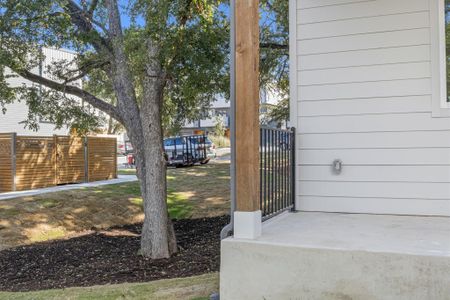 New construction Single-Family house 814 N Bluff Dr, Unit 72, Austin, TX 78745 - photo 39 39