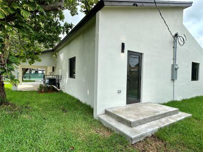 New construction Single-Family house 929 Nw 60Th St, Miami, FL 33127 - image