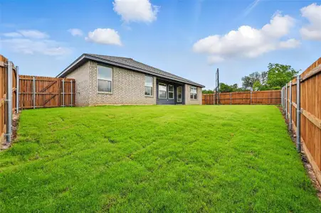 New construction Single-Family house 1401 Quail Creek Dr, Cleburne, TX 76033 plan Essex - image