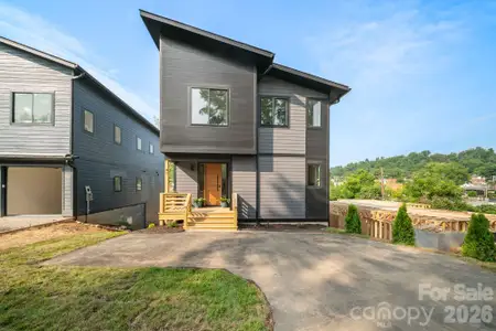 New construction Single-Family house 41 Johnson Dr, Asheville, NC 28804 - image
