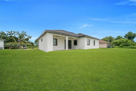 New construction Single-Family house 3304 18 St Sw, Lehigh Acres, FL 33976 - image