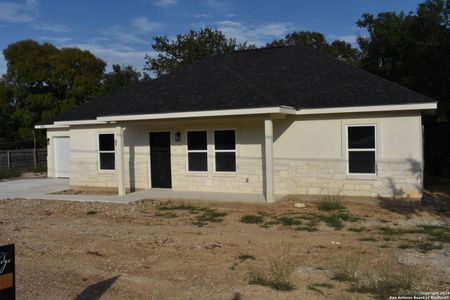 New construction Single-Family house 1929 Desiree St, Canyon Lake, TX 78133 null- photo 12 12