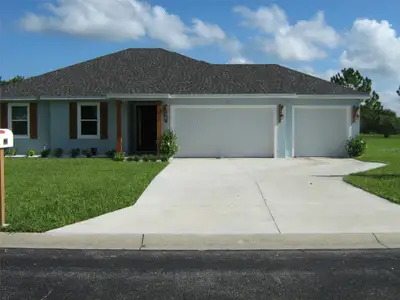 New construction Single-Family house 535 Dowling Cir, Lady Lake, FL 32159 - image