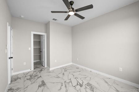 New construction Single-Family house 165 Flor Del Sol, San Antonio, TX 78264 null- photo 17 17