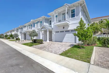 New construction Townhouse house 107 Royal Palm Cir, Tequesta, FL 33469 plan Centreville - image