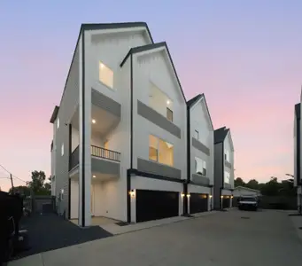 New construction Single-Family house 4035 Buck St, Houston, TX 77020 - image