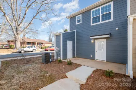 New construction Townhouse house 330 Malvern Ave Sw, Unit B, Concord, NC 28025 null- photo 29 29