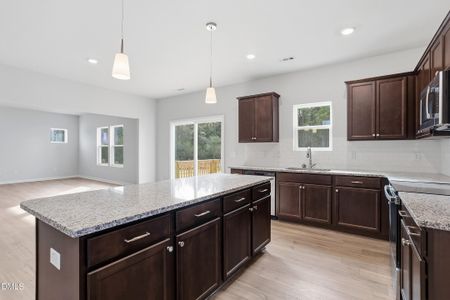 New construction Single-Family house 214 Harriette Ct, Lillington, NC 27546 plan Russell - image 9