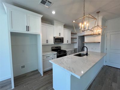 New construction Single-Family house 112 Capetown Cir, Montgomery, TX 77356 - image 9