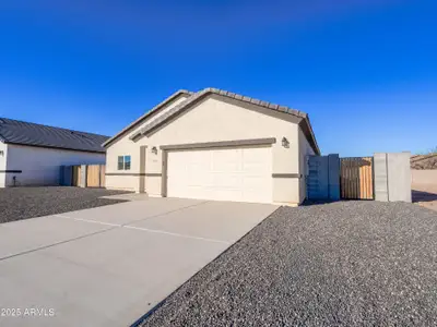 New construction Single-Family house 14534 S Diablo Rd, Arizona City, AZ 85123 - image