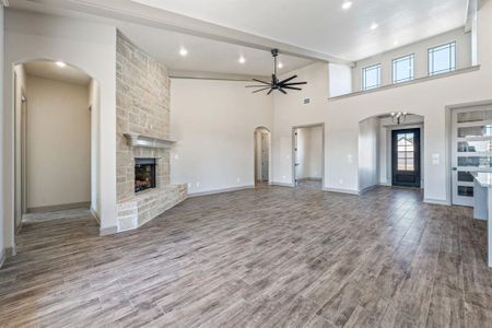 New construction Single-Family house 6617 Pinehurst Dr, Granbury, TX 76049 null- photo 6 6