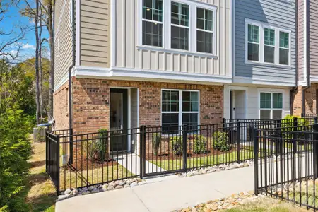 New construction Townhouse house 3225 Zenith Ln, Charlotte, NC 28205 - image