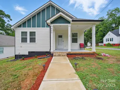 New construction Single-Family house 900 4Th St, Spencer, NC 28159 null- photo 0