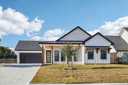 New construction Single-Family house 510 Conner Ct, Kerrville, TX 78028 - image