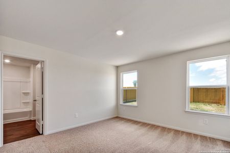 New construction Single-Family house 15115 Telfaire Mdw, Von Ormy, TX 78073 - image 7