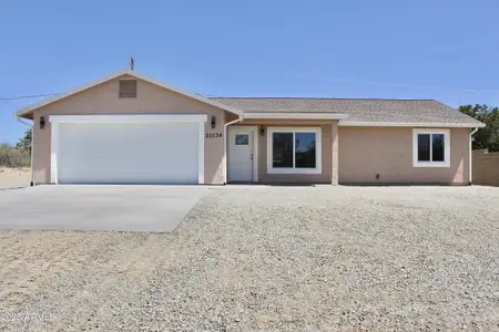 New construction Single-Family house 20134 E Lakeside Rd, Mayer, AZ 86333 - image