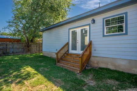 New construction Single-Family house 1080 Greenhill Dr, Canyon Lake, TX 78133 - image