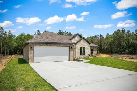 New construction Single-Family house 1918 Rd 66122, Dayton, TX 77535 - image