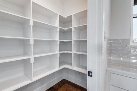 New construction Single-Family house 820 Evergreen Wy, Nevada, TX 75173 - image 13