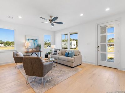 New construction Single-Family house 554 Mcmonigal Pl, San Antonio, TX 78210 - image 8