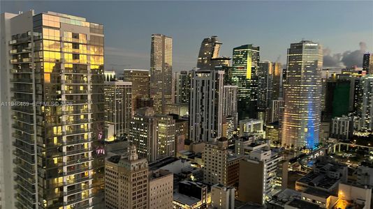 New construction Condo house 225 N Miami Ave, Unit 905, Miami, FL 33128 - image