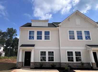 New construction Single-Family house 501 Fernleigh Trl, Taylors, SC 29687 plan Laurens - image