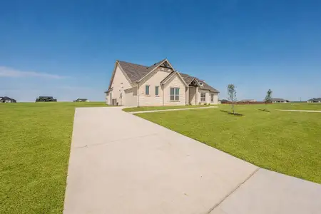 New construction Single-Family house 10611 Winter Wheat Ln, Venus, TX 76084 plan Stockyard - image