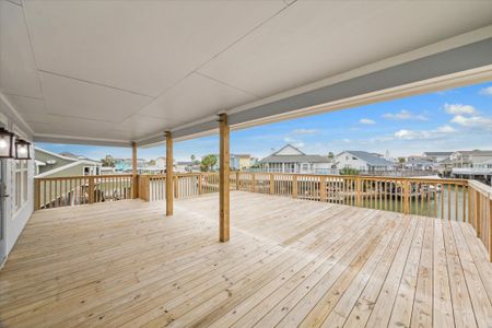 New construction Single-Family house 230 Bora Bora Dr, Tiki Island, TX 77554 - image