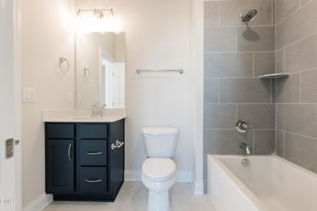 New construction Single-Family house 2321 Hilltop Bluffs Ct, Unit Lot 14, Fuquay Varina, NC 27526 - image 9