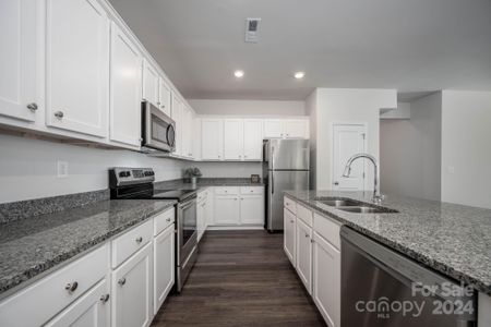 Plenty of counter space with stainless appliances