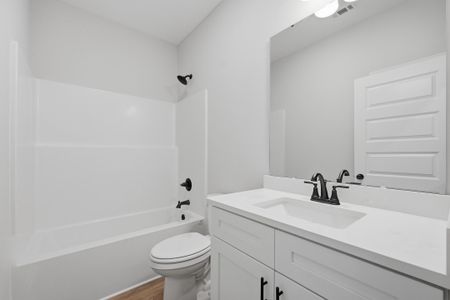 New construction Single-Family house 2827 Blackbird Ct, Crestview, FL 32536 plan Elizabeth - image 13