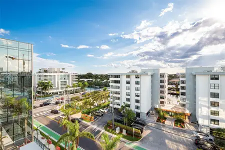 New construction Condo house 1177 Kane Concourse, Unit 704, Bay Harbor Islands, FL 33154 - image