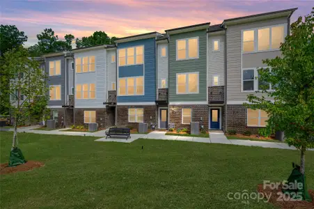 New construction Townhouse house 1417 Lithium Ave, Charlotte, NC 28211 - image