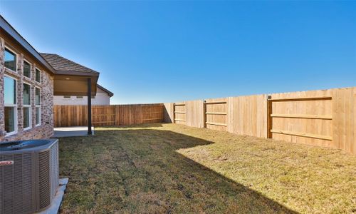 New construction Single-Family house 308 Abbott Creek Ln, Dayton, TX 77535 plan Premier Series - Juniper - image