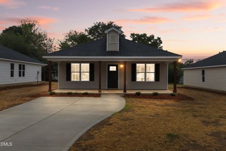 New construction Single-Family house 221 E Washington St, Coats, NC 27521 - image