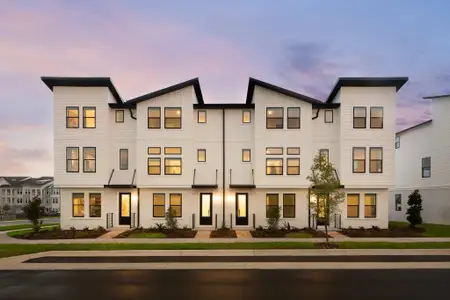 New construction Townhouse house 15501 Hamlin Park Dr, Winter Garden, FL 34787 plan Haines II End Unit - image