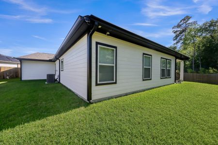 New construction Single-Family house 11696 Whirlaway Dr, Willis, TX 77318 plan Pinehurst - image 3