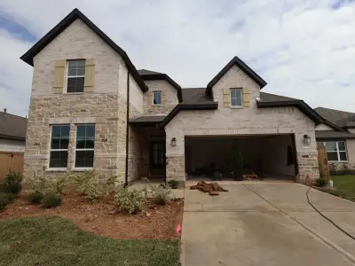 New construction Single-Family house 5719 Sunland Trl, Fulshear, TX 77441 plan Balcones - Premier Series - image