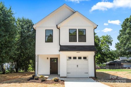 New construction Single-Family house 8920 Harrisburg Rd, Charlotte, NC 28215 - image