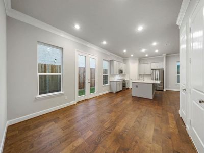 The centrally located Dining Area can be easily accessed from the large kitchen. (Sample photo of a completed Sterling Floor Plan. Image may show alternative features/and or upgrades.)