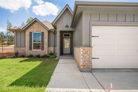 New construction Single-Family house 7042 Cottage Sq, Tyler, TX 75703 plan The 1651 - image