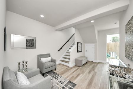 New construction Single-Family house 2016 Blodgett St, Houston, TX 77004 - image 9