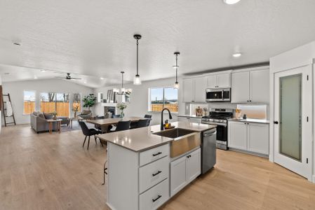 New construction Single-Family house 4092 Sw Obsidian Pl, Redmond, OR 97756 plan Charity - image 10