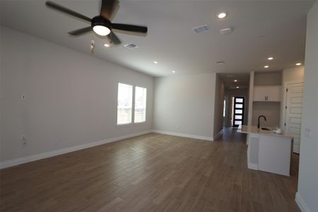 New construction Single-Family house 840 Beaverton Dr, Leander, TX 78641 Galloway- photo 18 18