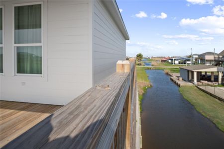 New construction Single-Family house 960 S Sage Rd, Crystal Beach, TX 77650 - image