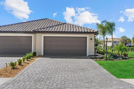 New construction Single-Family house 15304 Sunny Day Dr, Lakewood Ranch, FL 34211 plan Orchid - image