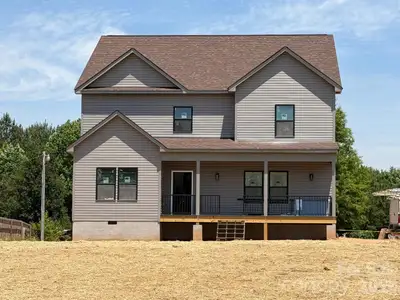 New construction Single-Family house 135 Elmwood Rd, Statesville, NC 28625 - image