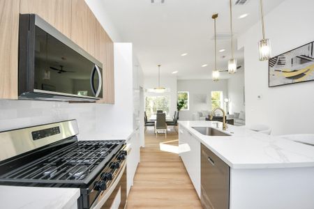 New construction Single-Family house 1216 E 34Th St, Unit C, Houston, TX 77022 - image 9