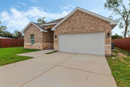 New construction Single-Family house 4426 Plaag Street, Houston, TX 77016 - photo 0